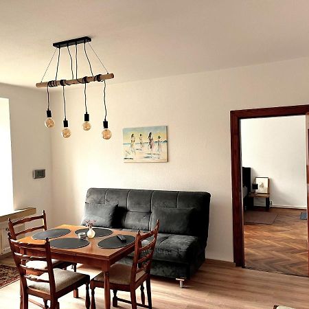 Modern-Vintage Apartment ออสแทร์โฮลซ์-ชาร์มเบค ภายนอก รูปภาพ